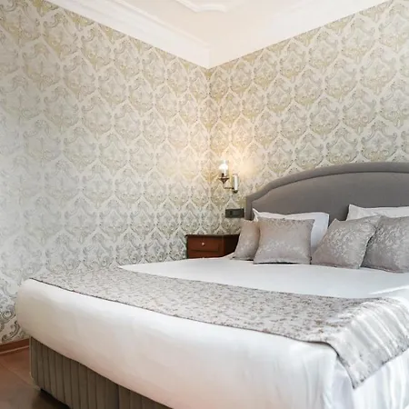 Otel Gritti Pera & 3*