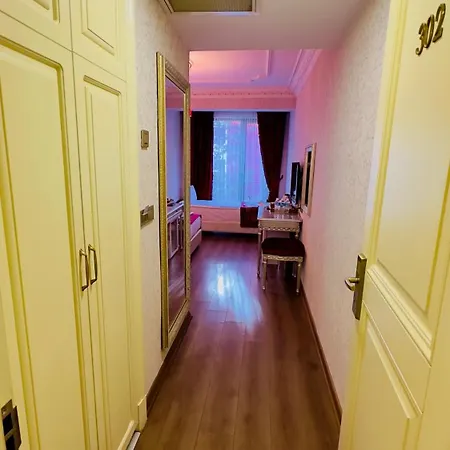 Gritti Pera & Hotel 3*