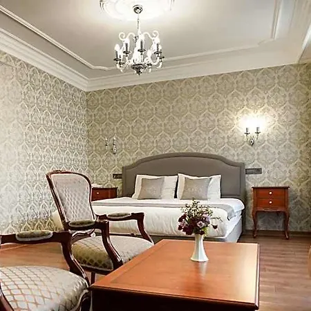 Gritti Pera & Hotel 3*