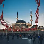 Gritti Pera &