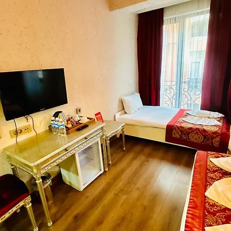 Gritti Pera & Hotel 3*
